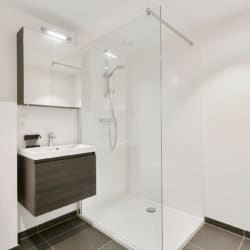 studio arcadia salle de bain avec douche