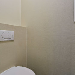 toilettes séparées dans l'appartement meublé de deux chambres à coucher du bbf
