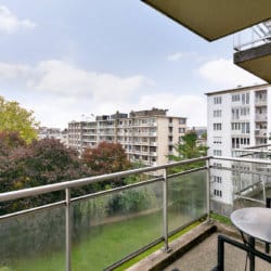century jardins appartement de deux chambres avec vue du balcon