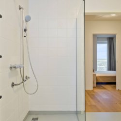 spacious bathroom in bbf serviced apartment in antwerp