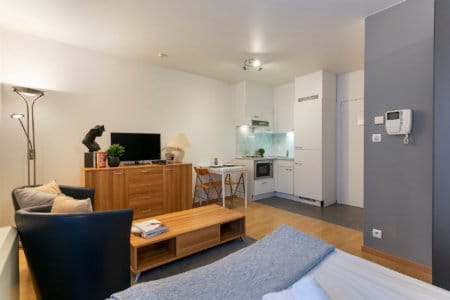 serviced and furnished apartment one minute from the european commission brussels