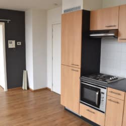 unfurnished studio apartment in south brussels kitchen and entrance
