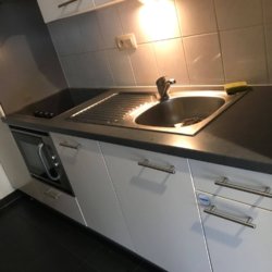 unfurnished three bedroom apartment in south brussels kitchen
