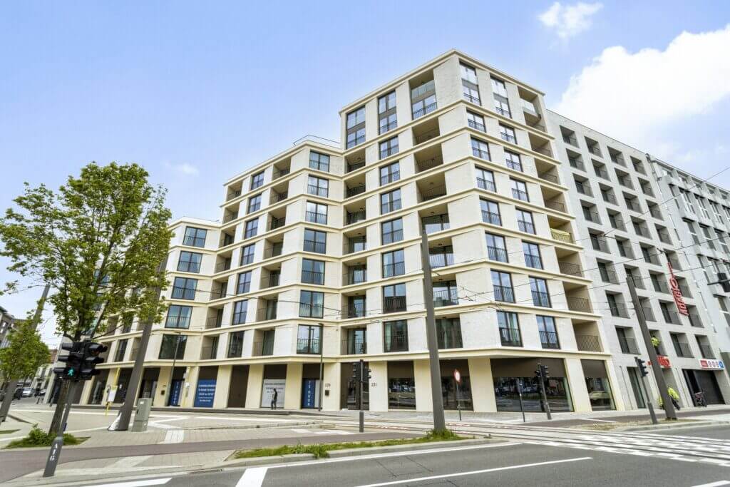 A picture of he facade of Initium, a new residence in Antwerp by BBf Apartments.
